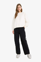 Coool oversized wide fit crew neck thick fabric sweatshirt