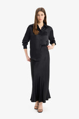 A Normal Waist Satin Midi Skirt