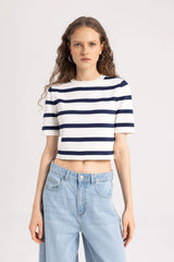 Fitted Crew Neck Striped Short Sleeve Pullover