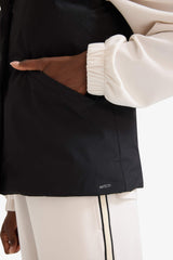 Water Repellent Regular Fit Hooded Sports Vest