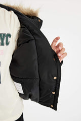 Girls Detachable Hooded Coat with Zipper and Snap Pocket