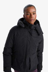 Water-repellent, regular-fit, hooded winter coat with zipper and pockets.