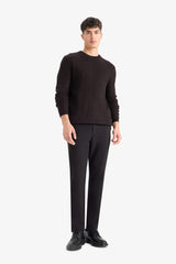 Standard Fit Crew Neck Knitwear Sweater