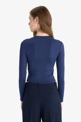 Fitted Crew Neck Long Sleeve T-Shirt