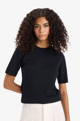 Regular Fit Crew Neck Short Sleeve Knitwear Sweater