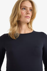 Slim Fit Slim Cut Crew Neck Basic Plain Long Sleeve T-Shirt