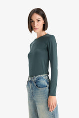 Slim Fit Slim Cut Crew Neck Basic Plain Long Sleeve T-Shirt