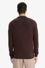 Standard fit polo collar sweater