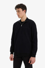 Comfort Fit Stand Collar Textured Half Zipper Waffle Sweatshirt