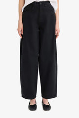 Cool, loose-fitting, high-waisted gabardine trousers