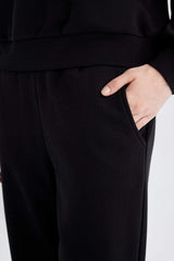 Regular Fit 2-Piece Set Thick Crew Neck Sweatshirt Flexible Waist Jogger Sweatpants