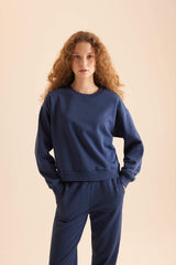 Regular Fit 2-Piece Set Thick Crew Neck Sweatshirt Flexible Waist Jogger Sweatpants