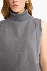 Regular Fit Turtleneck Knit Tank Top
