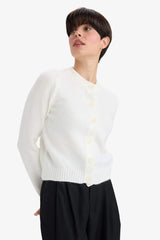 Regular Fit Crew Neck Basic Flat Buttoned Soft Touch Knit Cardigan