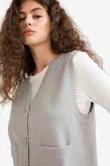 Regular Fit V-Neck Buttoned Knitted Vest with Pockets