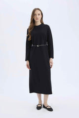 Regular Fit Crew Neck Belted Selanik Fabric Maxi Dress
