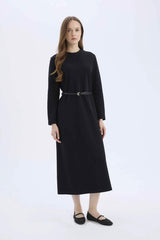 Regular Fit Crew Neck Belted Selanik Fabric Maxi Dress