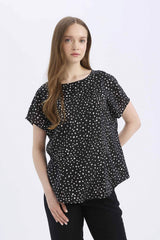 Regular Fit Crew Neck Short Sleeve Blouse