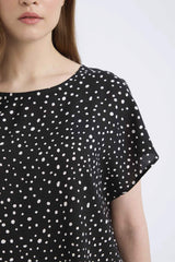 Regular Fit Crew Neck Short Sleeve Blouse
