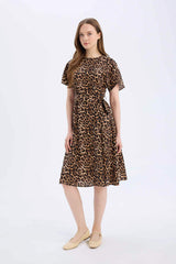 Regular Fit Crew Neck Leopard Midi Dress