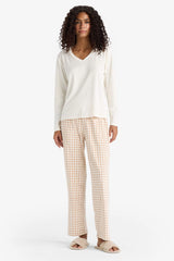 Pajama Set Regular Fit Long Sleeve Velour Top Plaid Long Bottom-Fall in Love