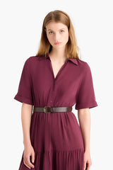 Midi dress with a shirt collar and short sleeves