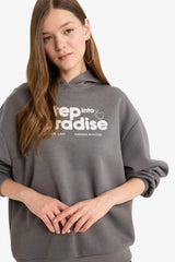 Cool Oversize sweatshirt with a wide fit, hood, print and thick fabric
