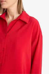 Regular fit, long sleeve shirt with a shirt collar