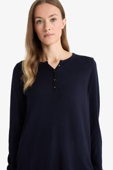 Regular Fit V-Neck Pullover