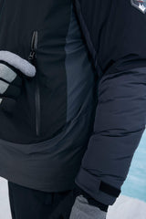 Water-repellent, regular-fit, hooded, zip-up, windproof jacket.