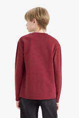 T-shirt for boys with long sleeves, loose fit, round neck.