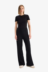 Wide trousers with pockets