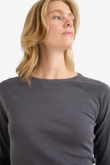 Slim-fit ribbed crew neck long sleeve t-shirt