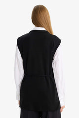 Crew Neck Belt Detailed Knit Sweater