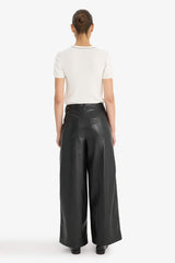 Straight Fit Double Pocket High Waist Trousers