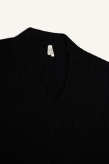 Girl's Oversize Wide Pattern V-Neck Knitted Sweater