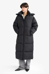 Waterproof parka with relaxed fit and hood