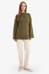 Loose Fit Crew Neck Knit Tunic