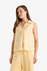 Short Sleeve Blouse with Wacky Collar Pattern