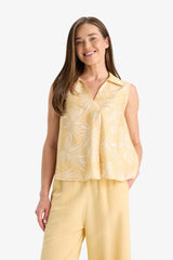 Short Sleeve Blouse with Wacky Collar Pattern