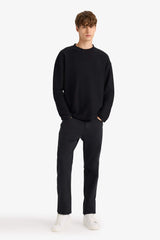 Boxy Fit Relaxed Cut Crew Neck Soft Fabric Basic Plain Sweatshirt