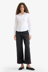 Fitted poplin shirt with shirt collar and long sleeves