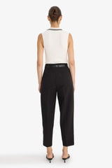 Carrot Fit Pocket Detailed High Waist Straight Leg Gabardine Trousers