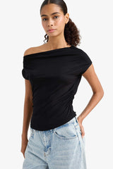 Slim Fit Slim Cut One Shoulder Short Sleeve T-Shirt