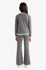 Girls Two-Piece Set: Printed Long-Sleeve T-shirt and Sweatpants