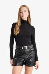 Regular Waist Crop Leg Faux Leather Shorts