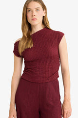 Slim Fit Narrow Cut One-Shoulder Crinkle Blouse