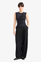 Slim Fit Narrow Cut Crew Neck Sleeveless Blouse with Lace Detail