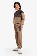 Boys Cargo Fit Sweatpants with Elastic Waistband