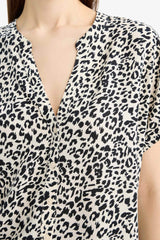 Regular Fit Crew Neck Printed Short Sleeve Shirt